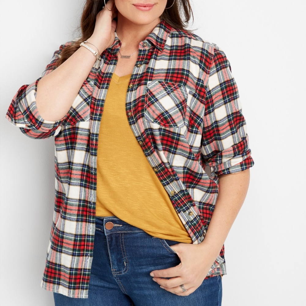 Maurices ** Double Pocket Plaid Button Down